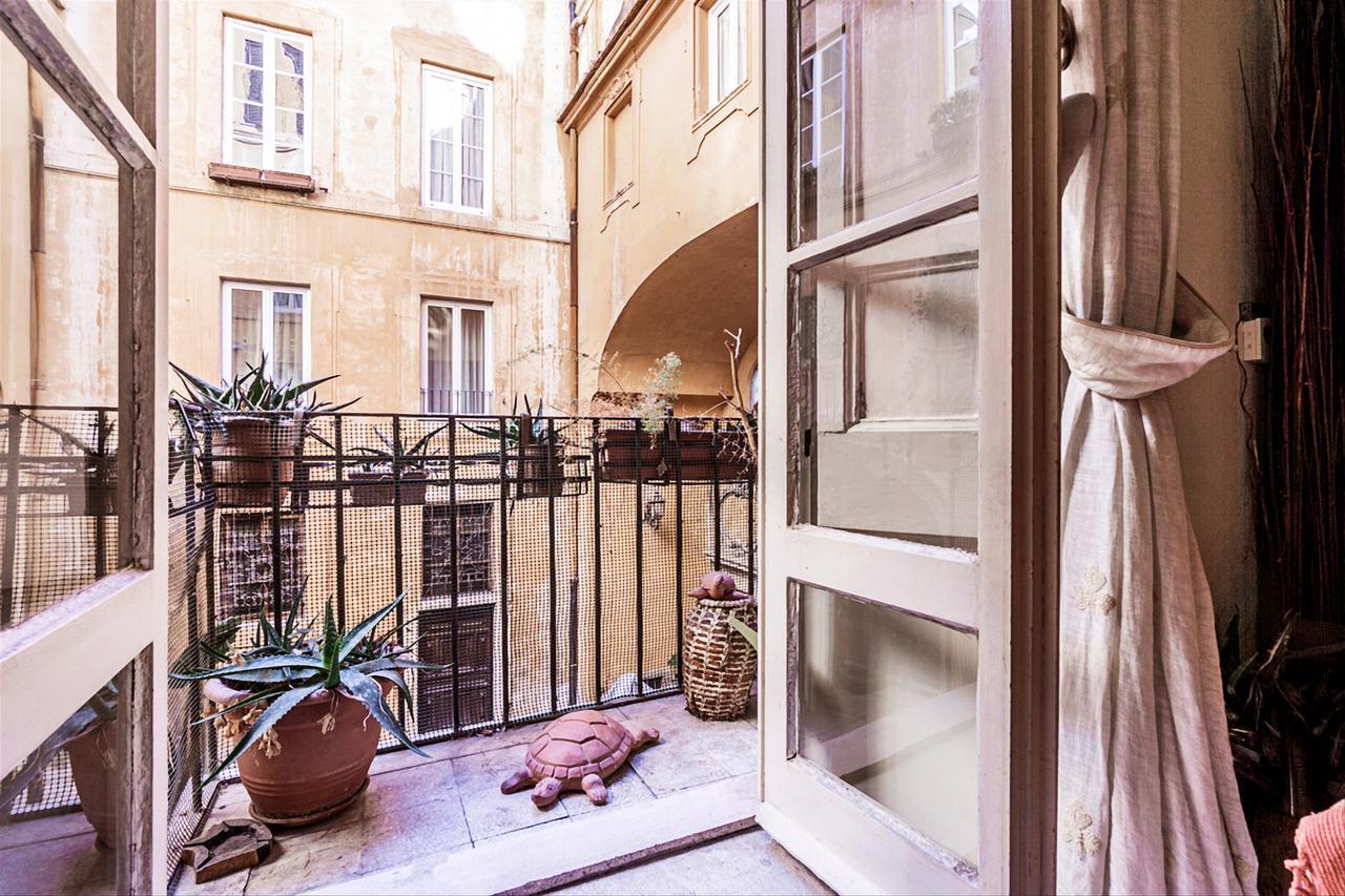 Palazzo Farnese Historical Home Roma Esterno foto